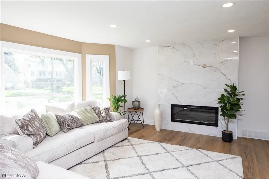 560 Mineola Avenue, Akron, OH 44320 - #2