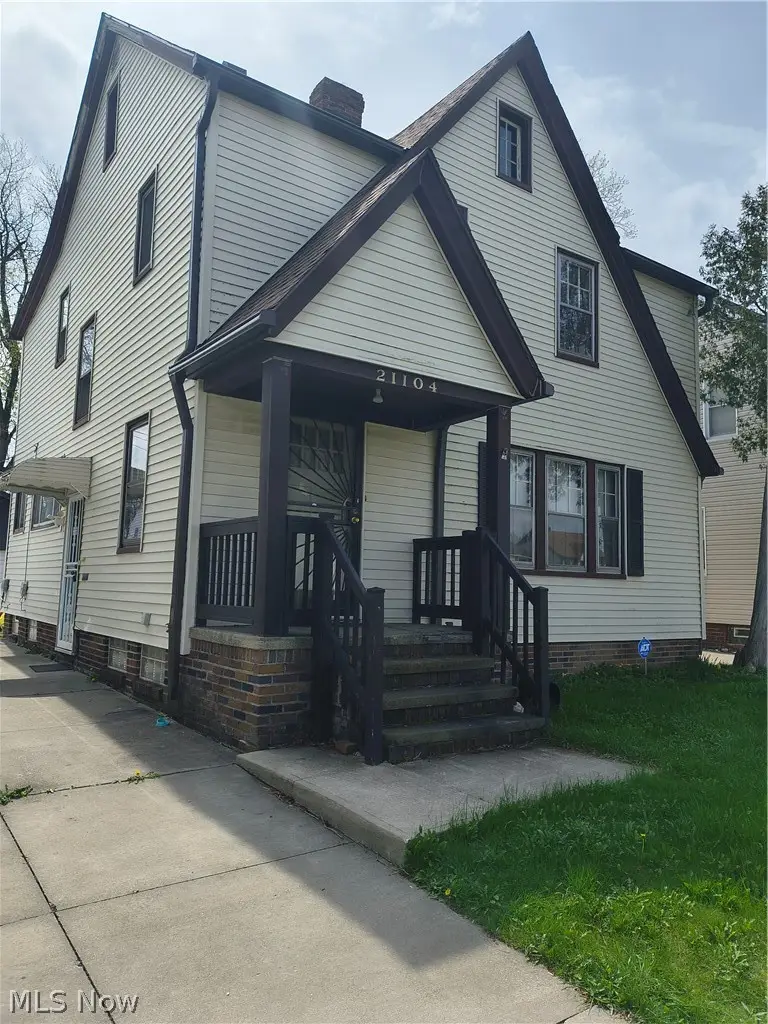21104 Clare Avenue, Maple Heights, OH 44137 - #1