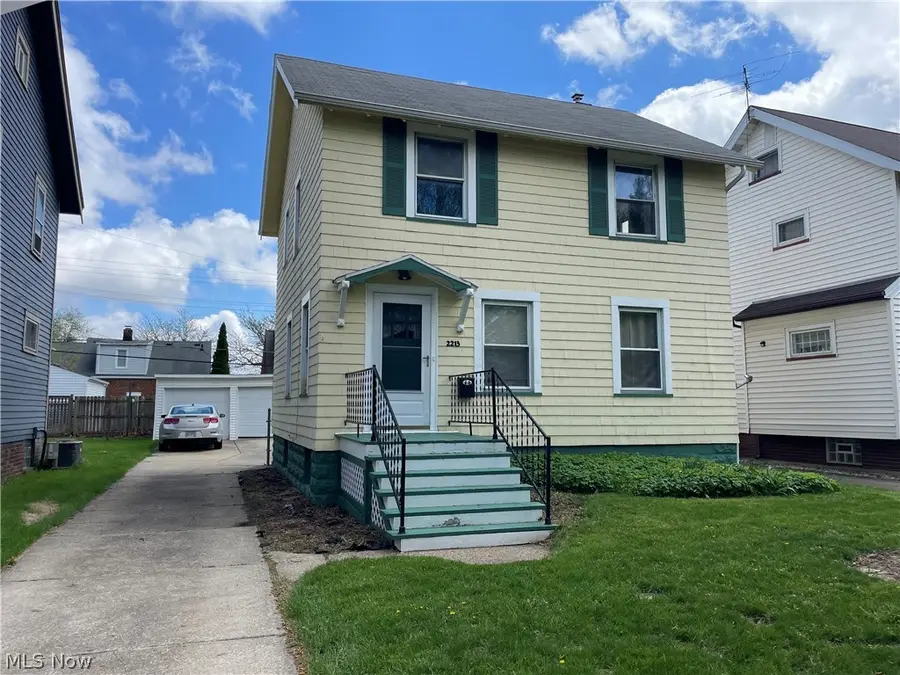 2213 Wyandotte Avenue, Lakewood, OH 44107 - #2