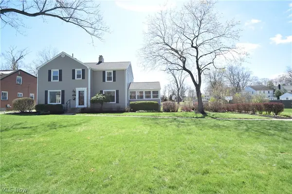 225 S Cadillac Drive, Youngstown, OH 44512