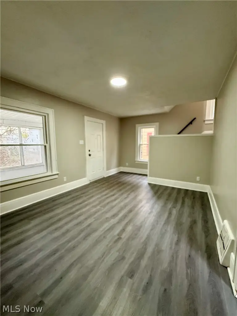 2229 25th Sw Street, Akron, OH 44314 - #3