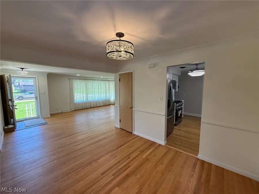 1872 Bremerton Road, Lyndhurst, OH 44124 - #2