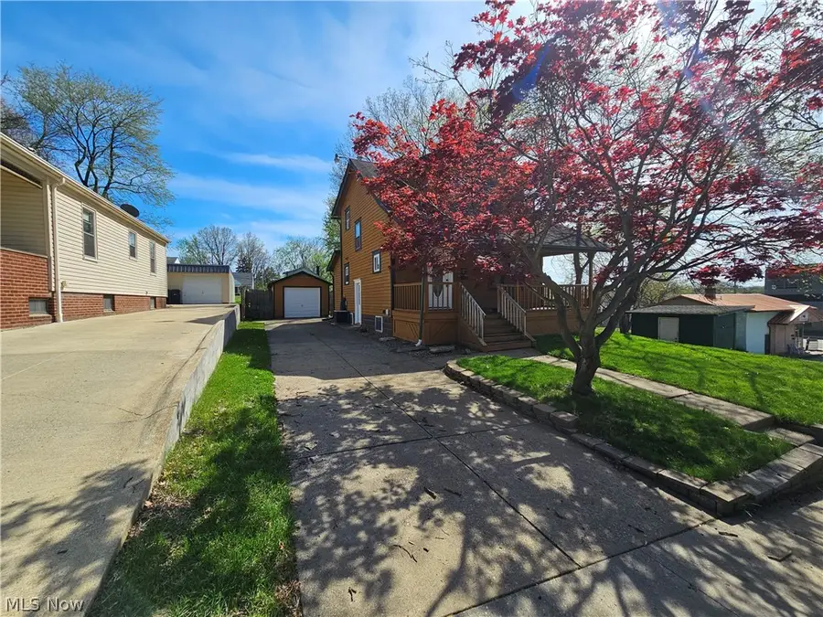 18 Youtz Avenue, Akron, OH 44301 - #2