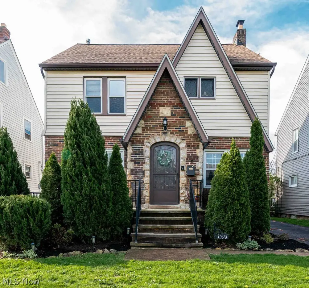 3598 Cedarbrook Road, University Heights, OH 44118 - #1