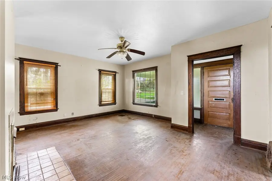 1345 Ohio Avenue, Youngstown, OH 44504 - #2