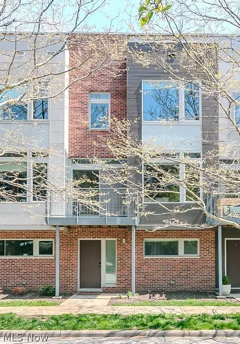 1255 W 75th Street, Cleveland, OH 44102 - #1