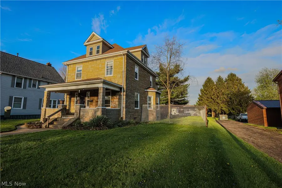 1118 N Chapel Street, Louisville, OH 44641 - #3