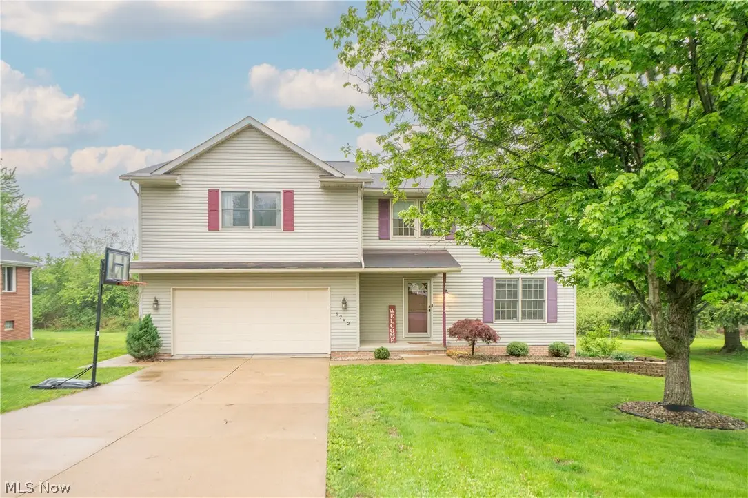 5782 Drenta Sw Circle, Navarre, OH 44662 - #1