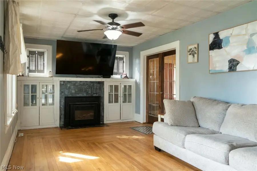 707 47th Street, Vienna, WV 26105 - #3