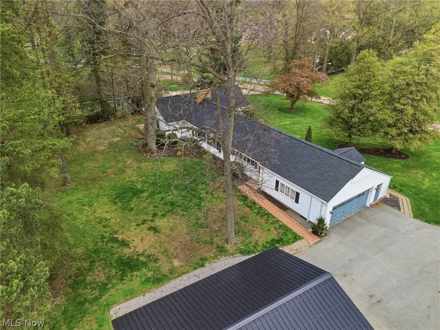 905 Mohawk Sw Trail, Hartville, OH 44632 - #2