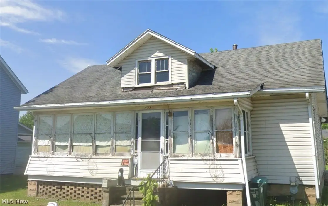 422 Mckinley Avenue, Newcomerstown, OH 43832 - #1