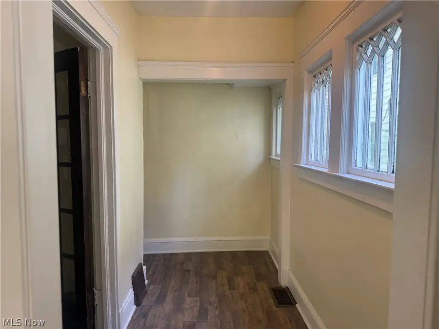 10318 Somerset Avenue, Cleveland, OH 44108 - #2