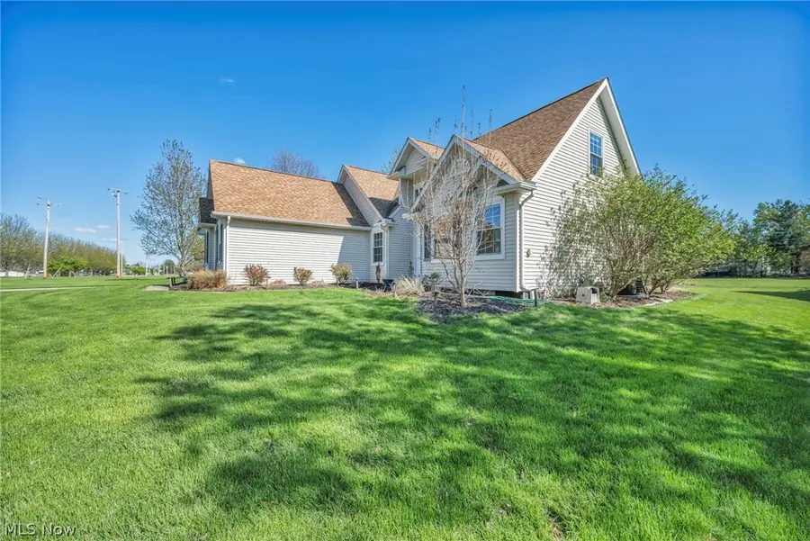 188 W Sturbridge Drive, Medina, OH 44256 - #2