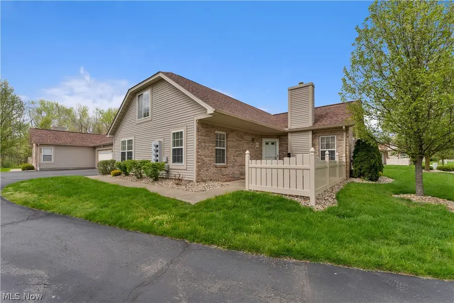 695 E Western Reserve Road #602, Poland, OH 44514 - #2