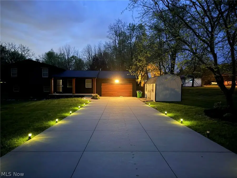 3525 Balsamwood Nw Boulevard, Uniontown, OH 44685 - #3