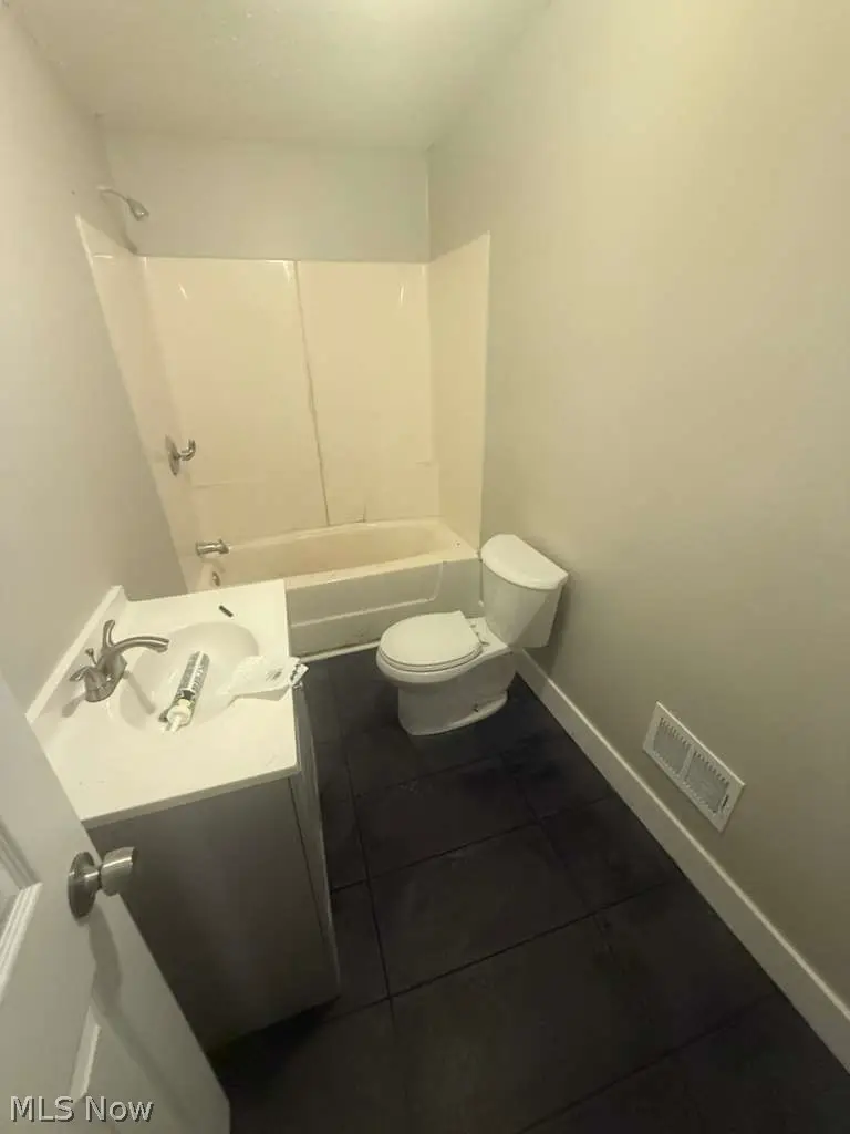 14713 Pepper Avenue, Cleveland, OH 44110 - #3