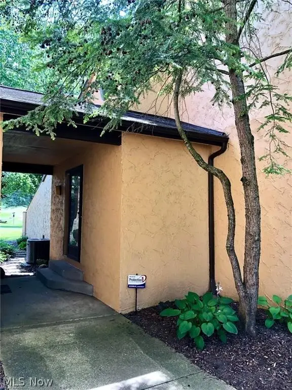 1438 Loop Road, Kent, OH 44240 - #2