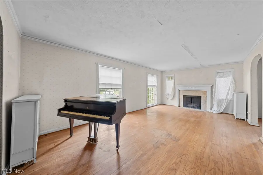 19264 N Sagamore Road, Fairview Park, OH 44126 - #3