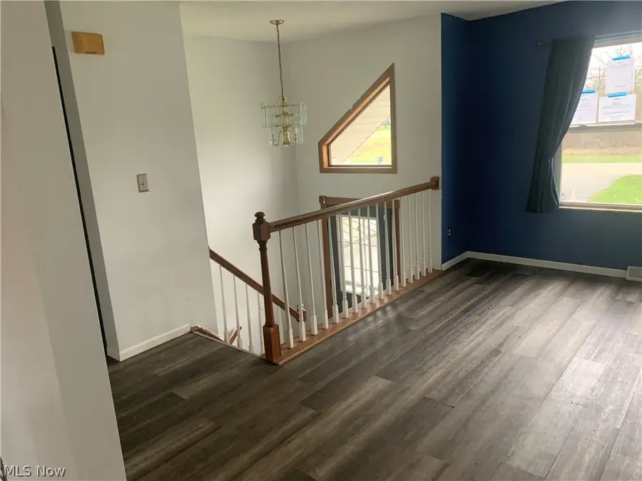 238 Raymond Nw Avenue, Warren, OH 44483 - #3