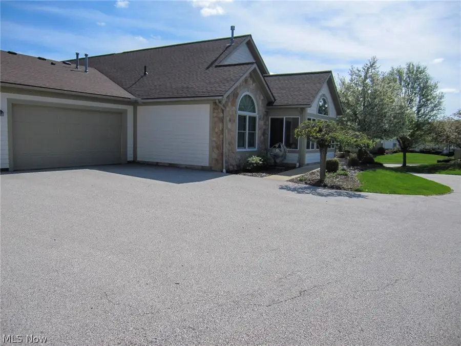 584 Crossings Circle, Tallmadge, OH 44278 - #3