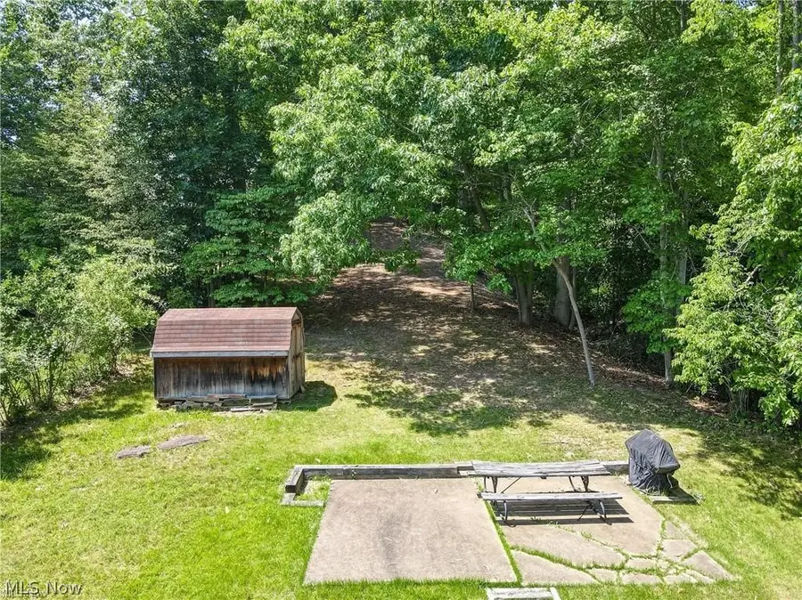 154 W Mohawk Drive, Malvern, OH 44644 - #2