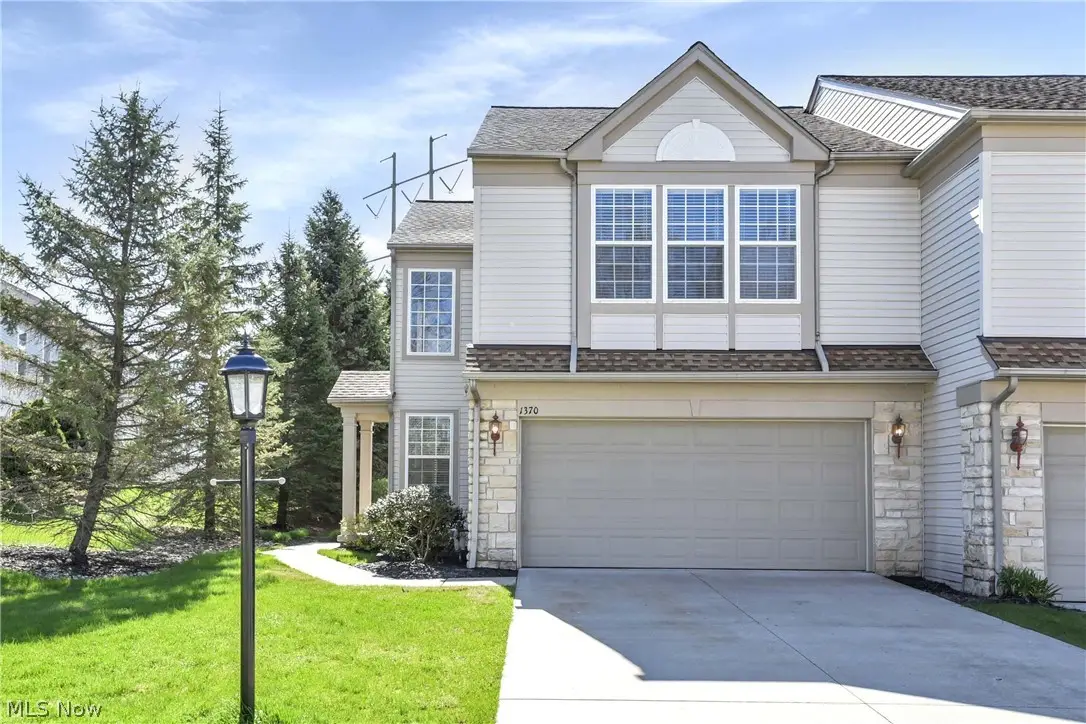1370 N Yorkshire Drive, Broadview Heights, OH 44147 - #1
