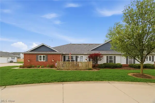519 Heather Woods Drive, Elyria, OH 44035