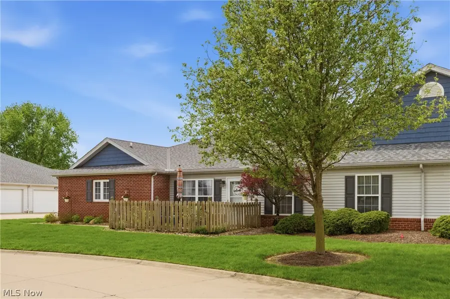 519 Heather Woods Drive, Elyria, OH 44035 - #3