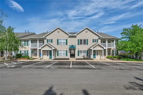 29832 Lenox Drive #227, Westlake, OH 44145