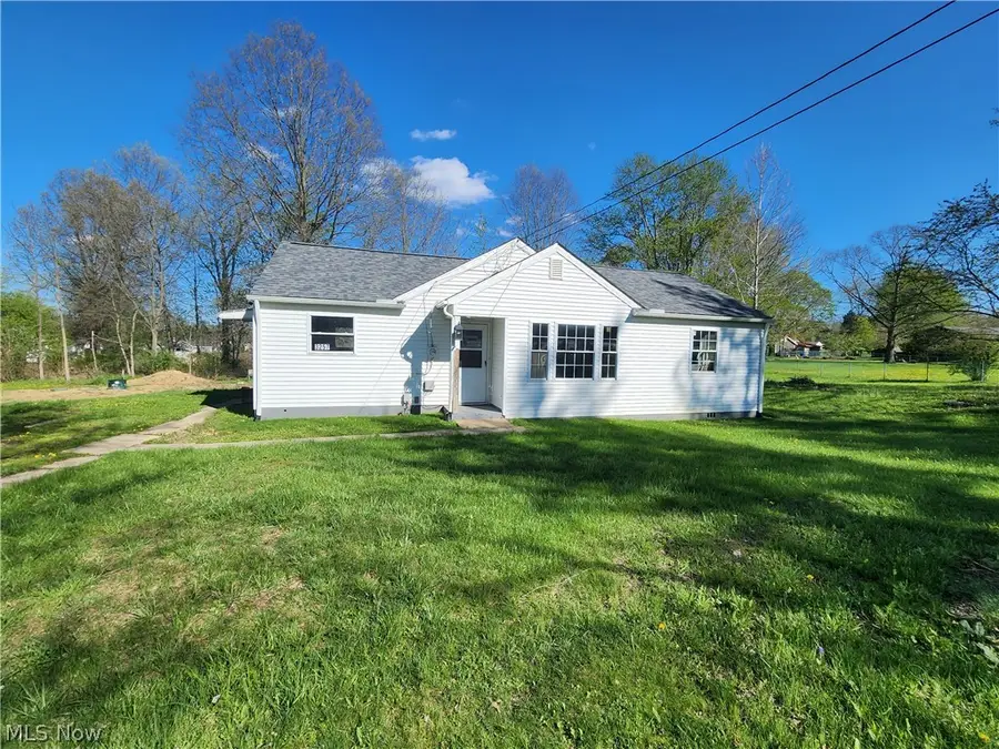 3257 Hillcrest Drive, Norton, OH 44203 - #2