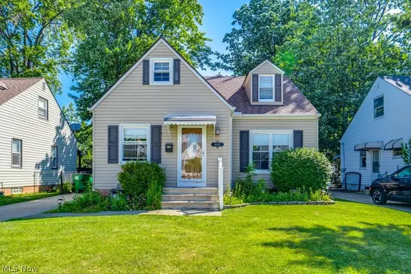 407 E 330th Street, Willowick, OH 44095