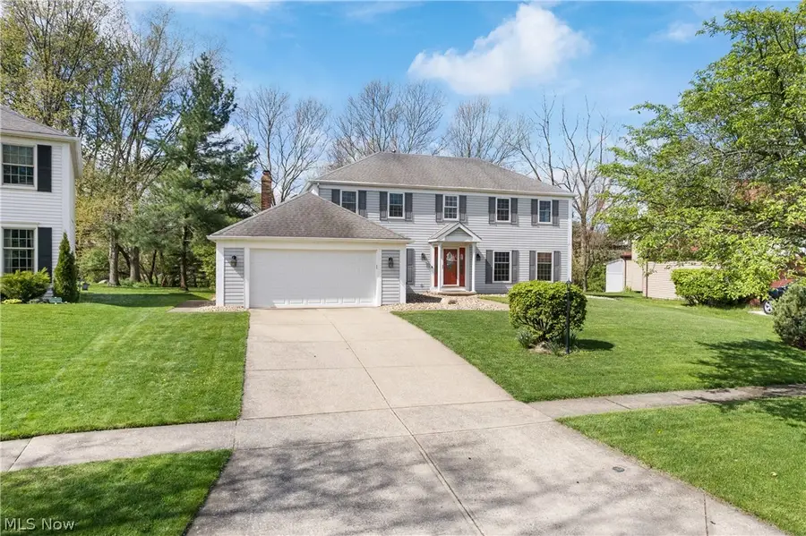 18256 Heritage Trail, Strongsville, OH 44136 - #2