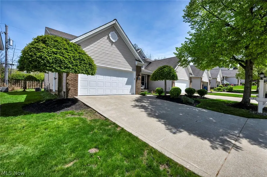 63 Sunset Cove Circle, Eastlake, OH 44095 - #2