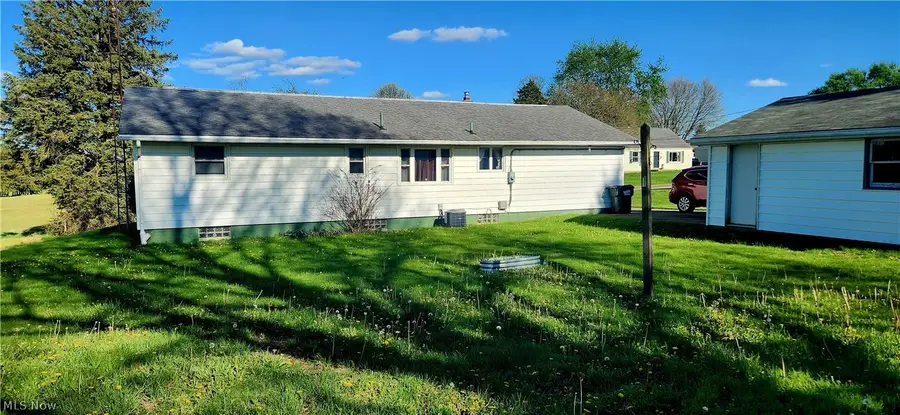 253 Oregon Avenue, Louisville, OH 44641 - #3