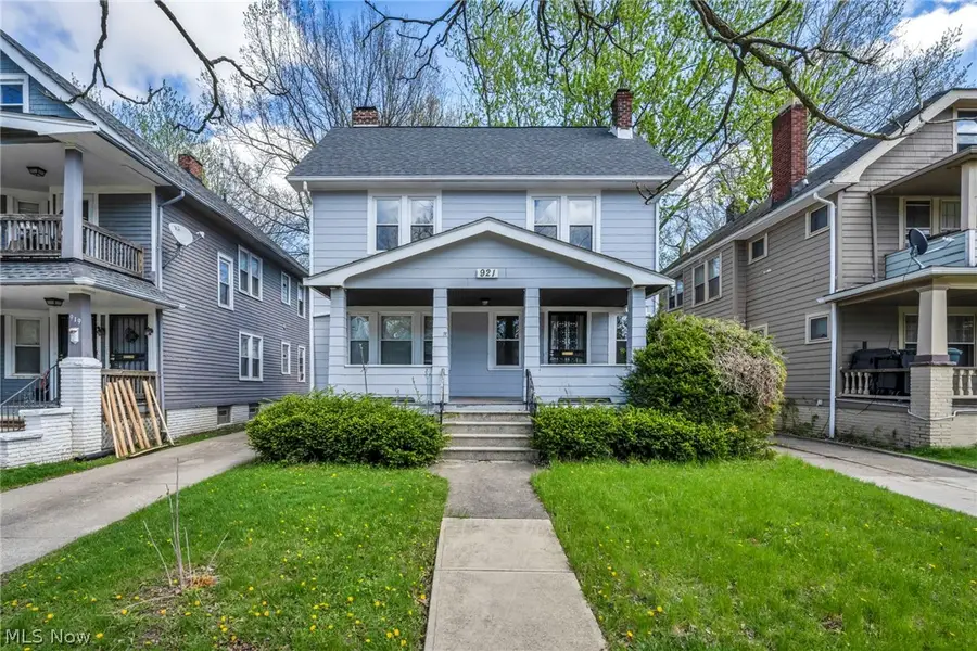 921 Helmsdale Road, Cleveland Heights, OH 44112 - #2