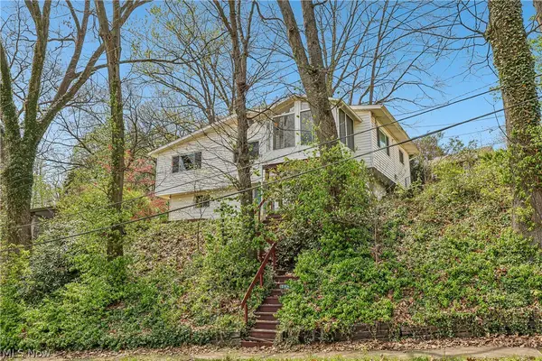 2060 6th Sw Street, Akron, OH 44314