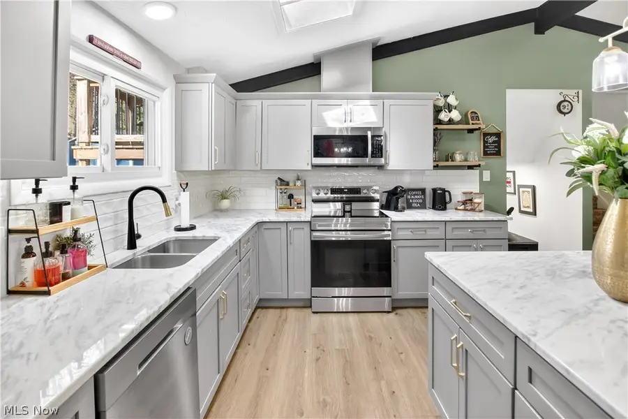 26 Sandy Hill Road, Sagamore Hills, OH 44067 - #3