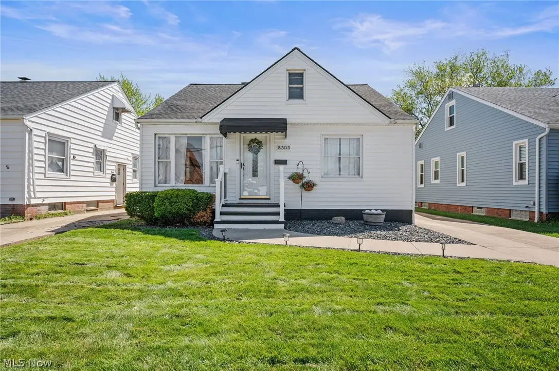 8303 Snow Road, Parma, OH 44129 - #1