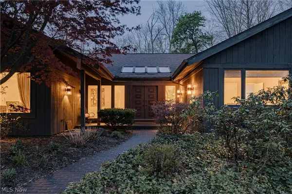 8 Louis Drive, Pepper Pike, OH 44124