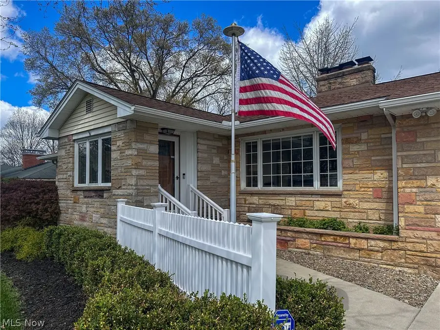 1011 Park Circle, Girard, OH 44420 - #3