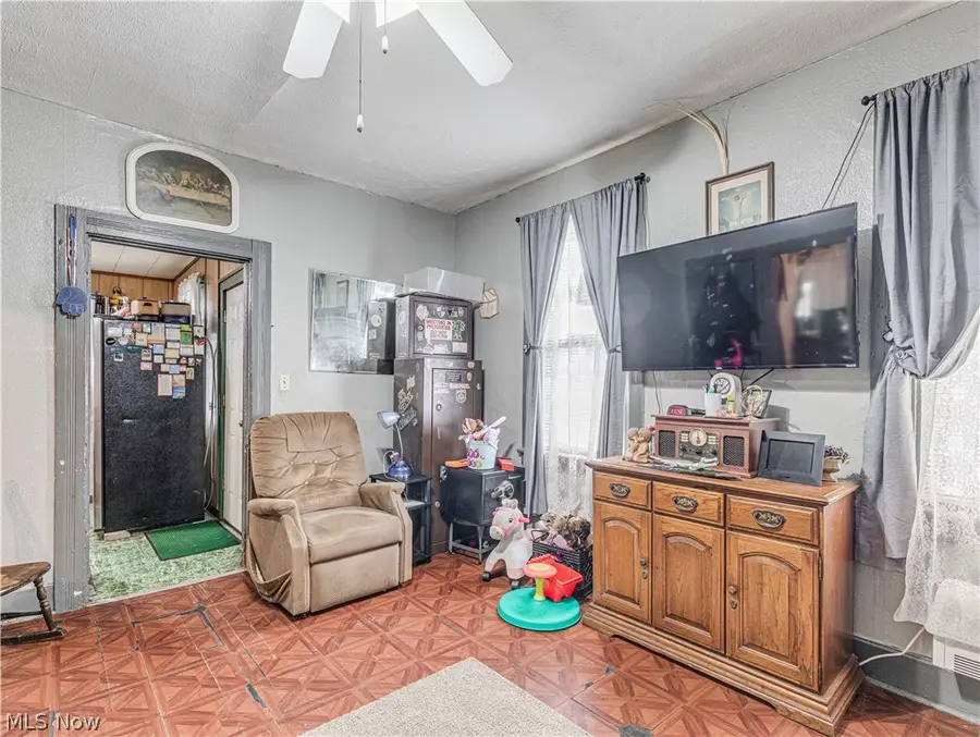 4846 Wendell Avenue, Cleveland, OH 44127 - #3