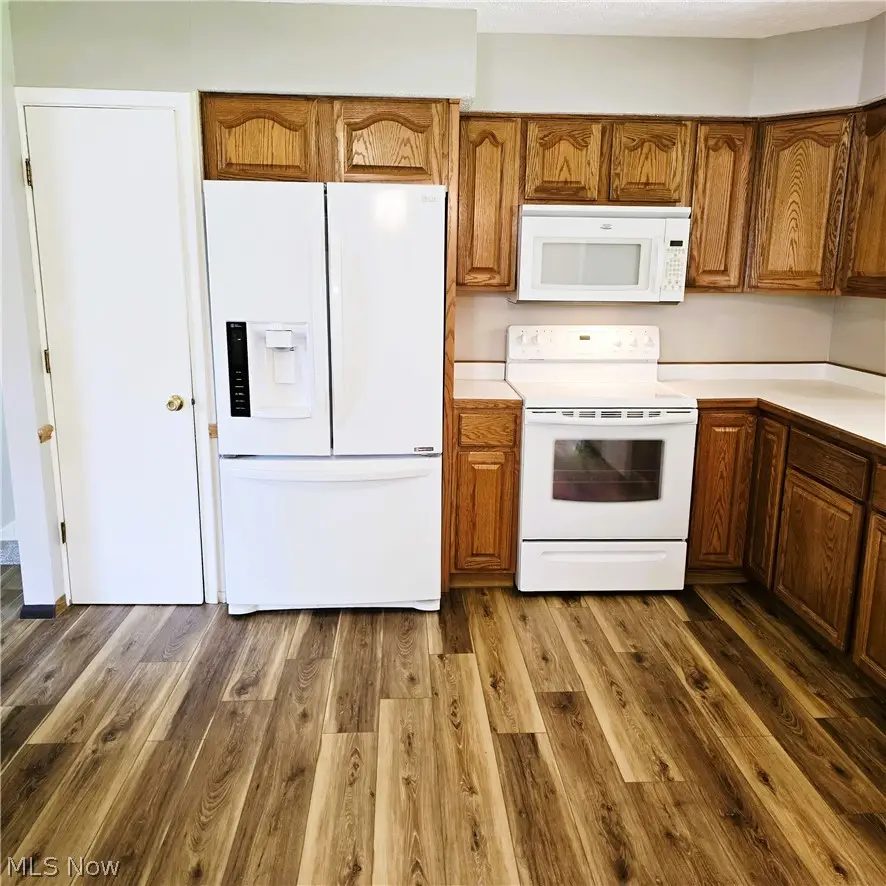 17016 Lanier Avenue, Strongsville, OH 44136 - #3