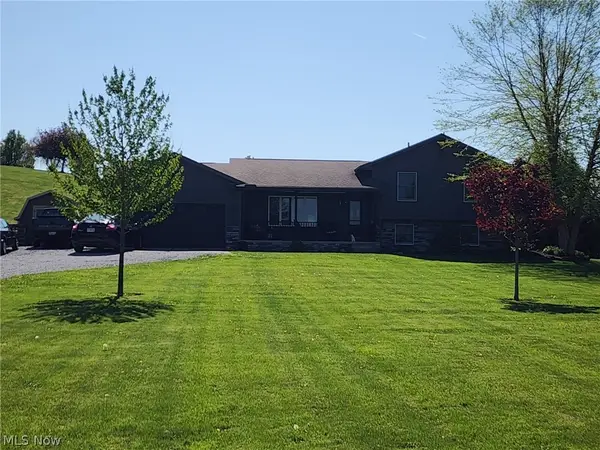 4947 SE Pleasant Valley Se Road, Dennison, OH 44621
