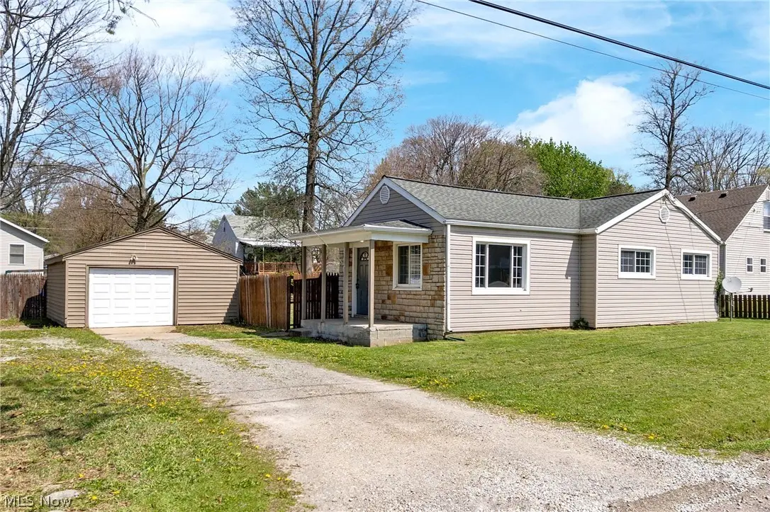 2805 Old Home Road, Akron, OH 44312 - #1