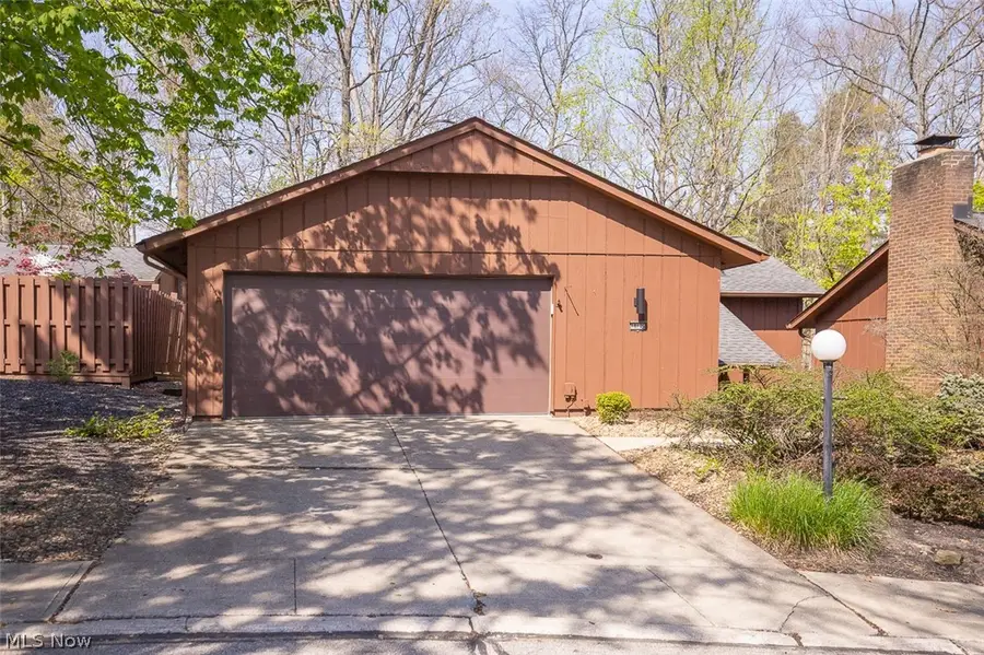 18175 Trailside Place, Strongsville, OH 44136 - #2