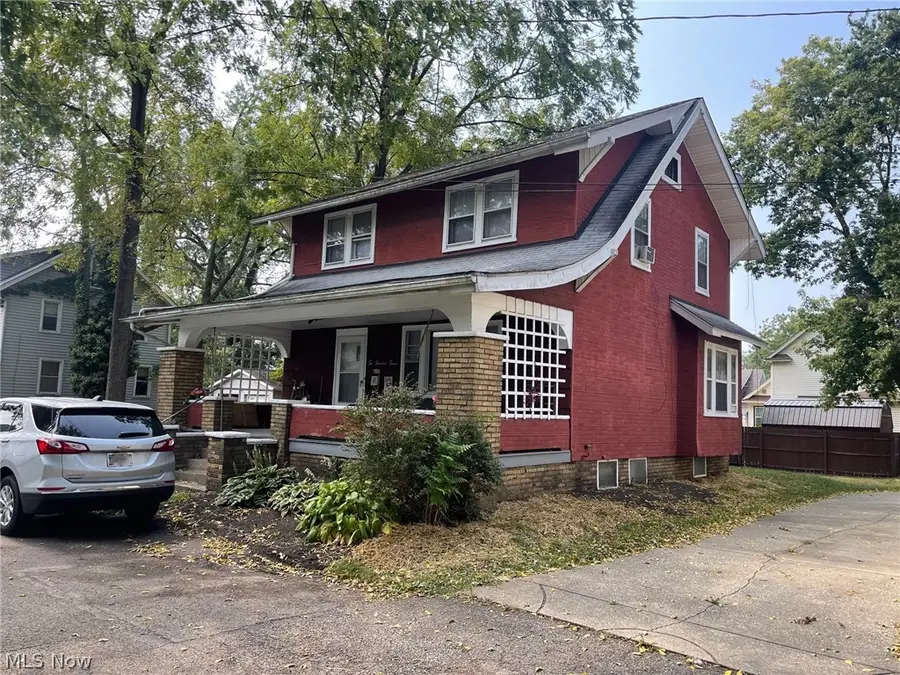 607 Rosemont Nw Court, Canton, OH 44708 - #2