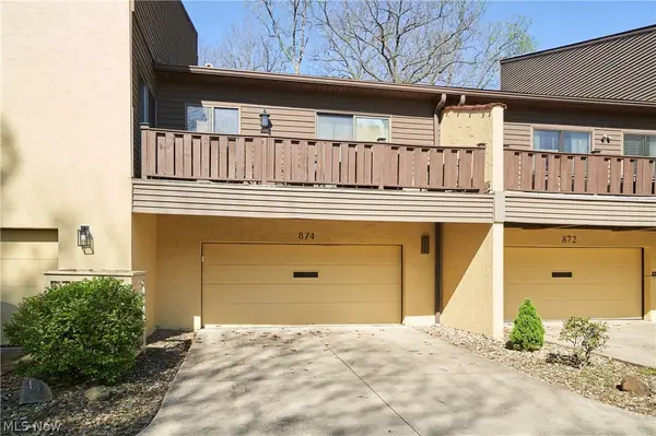 874 Hampton Ridge Drive, Akron, OH 44313