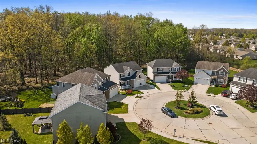 38410 Loman Court, North Ridgeville, OH 44039 - #2