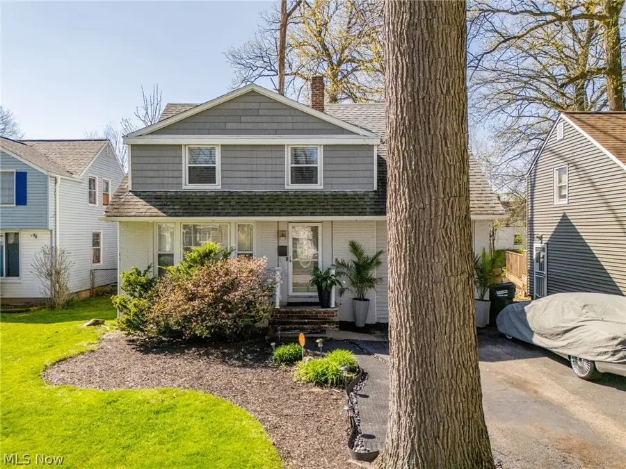 19406 Wickfield Avenue, Warrensville Heights, OH 44122 - #2