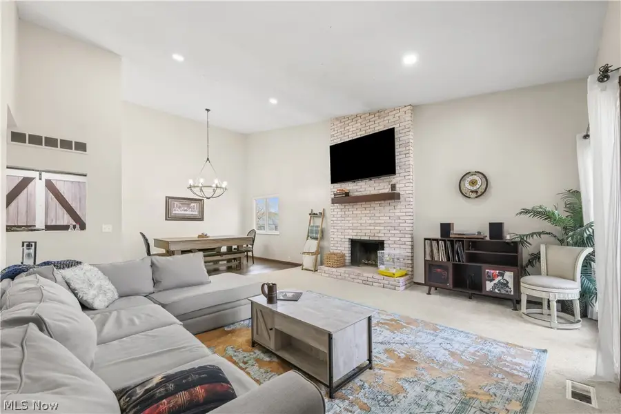 804 Kirkwall Drive, Akron, OH 44321 - #3